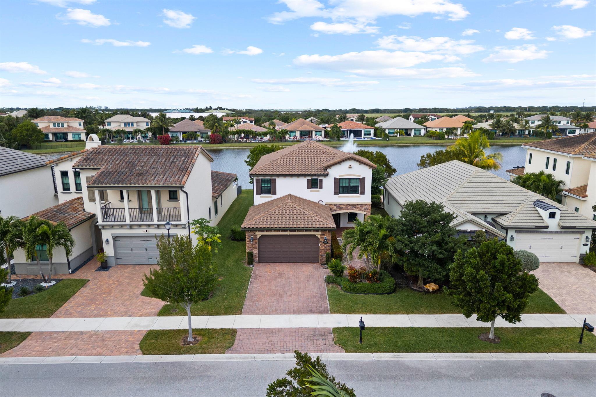 PALM MEADOWS ESTATES - Residential