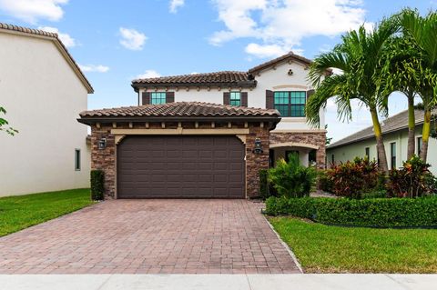 8716 Grand Prix Lane Boynton Beach FL 33472