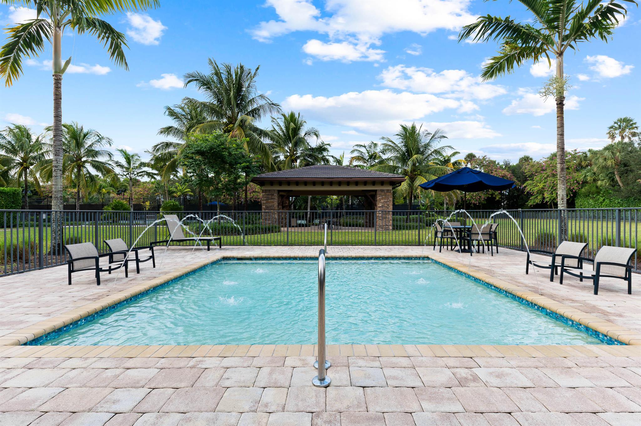 PALM MEADOWS ESTATES - Residential
