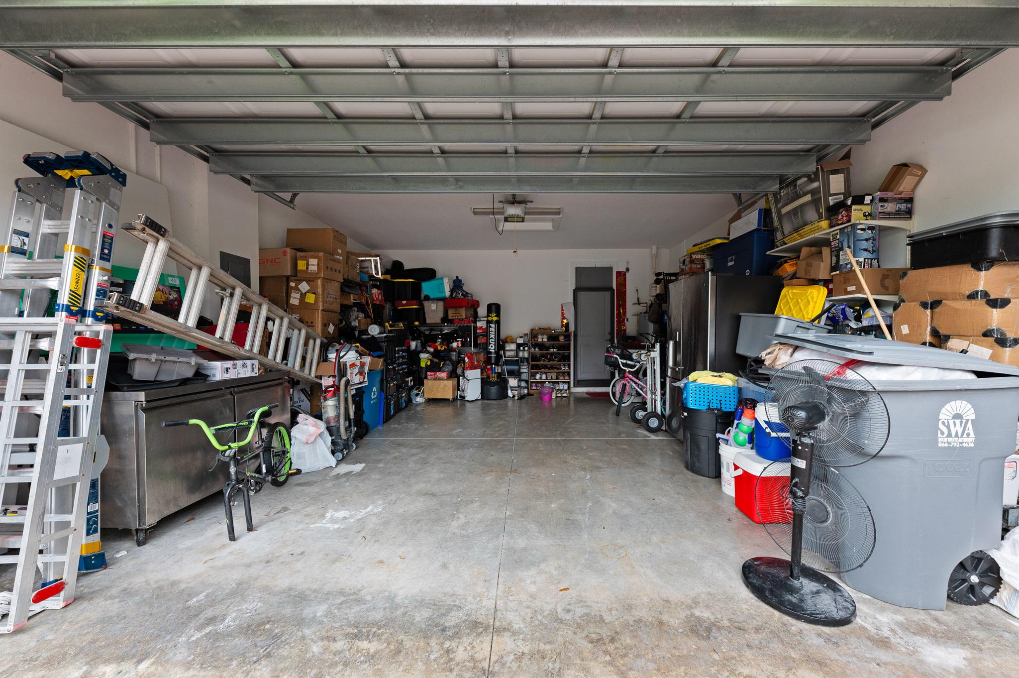 PALM MEADOWS ESTATES - Residential