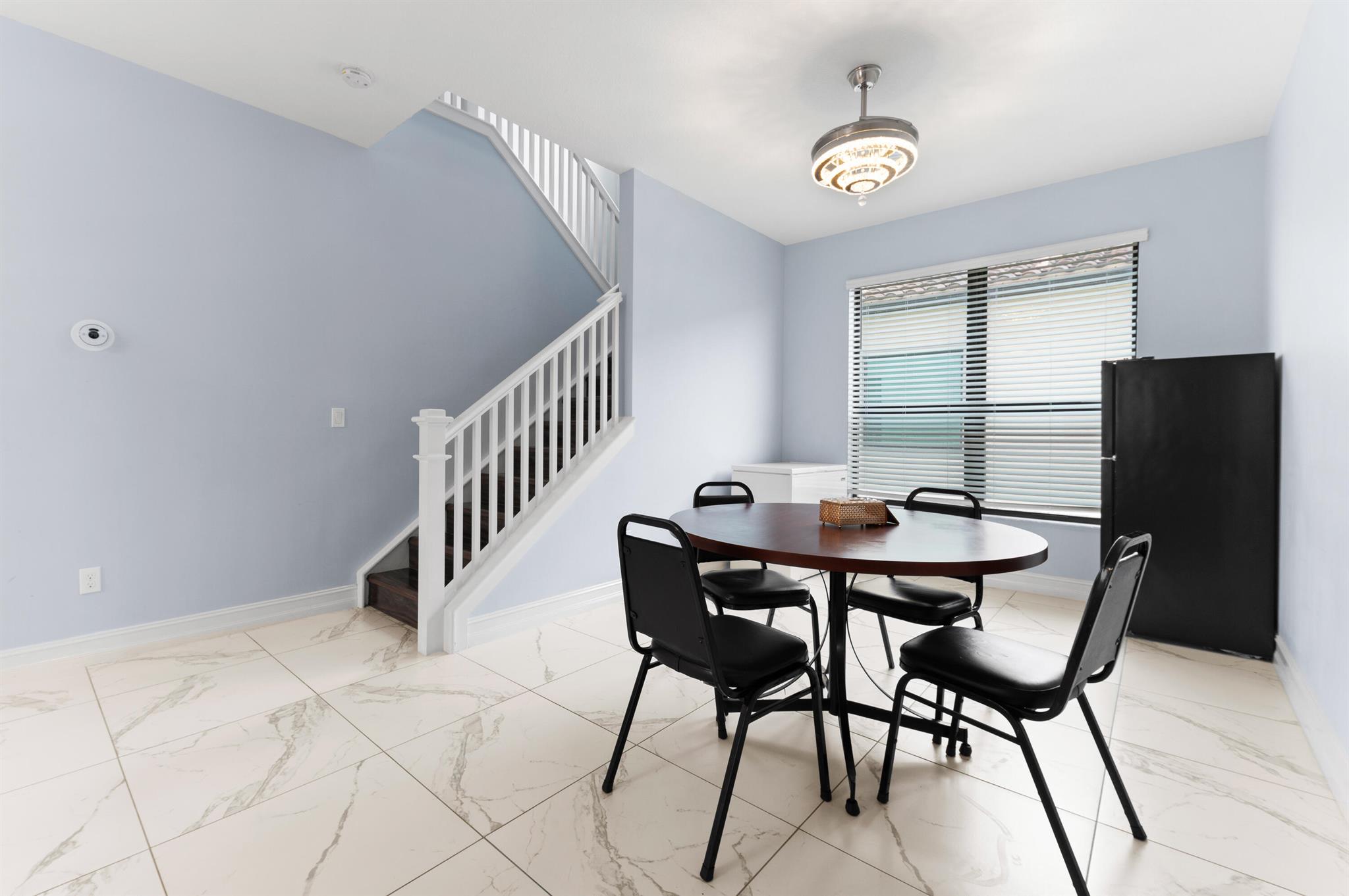 PALM MEADOWS ESTATES - Residential