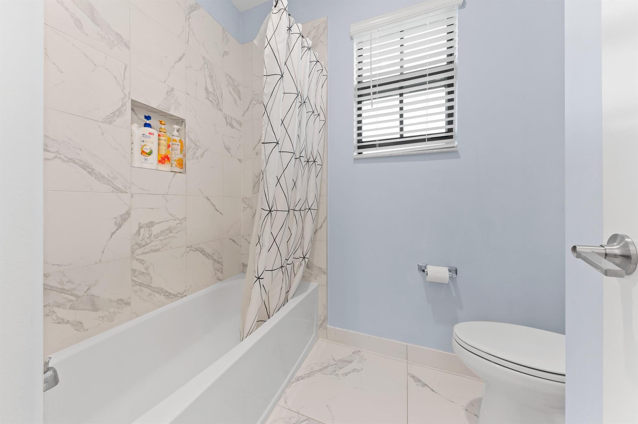 PALM MEADOWS ESTATES - Residential