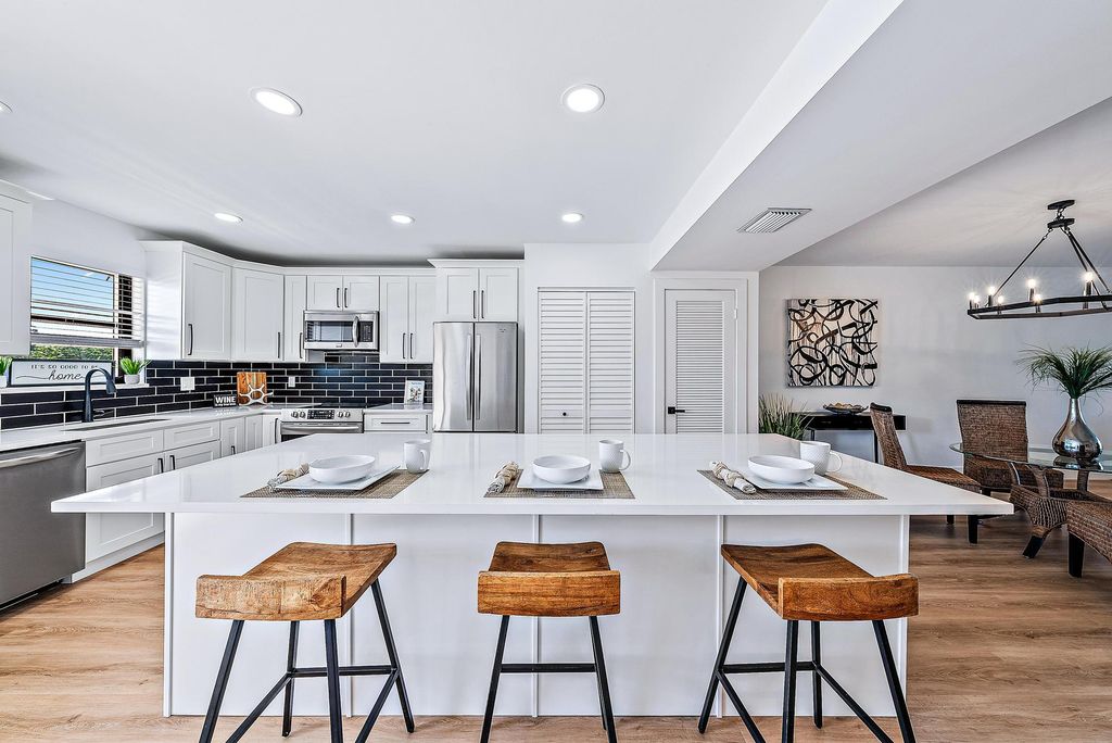 Photo of 300 N Hwy A1a #302j, Jupiter, FL 33477 (MLS # R11051057)