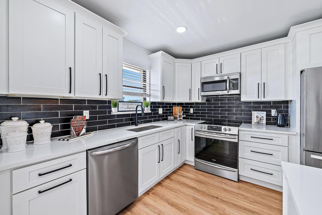 Photo of 300 N Hwy A1a #302j, Jupiter, FL 33477 (MLS # R11051057)