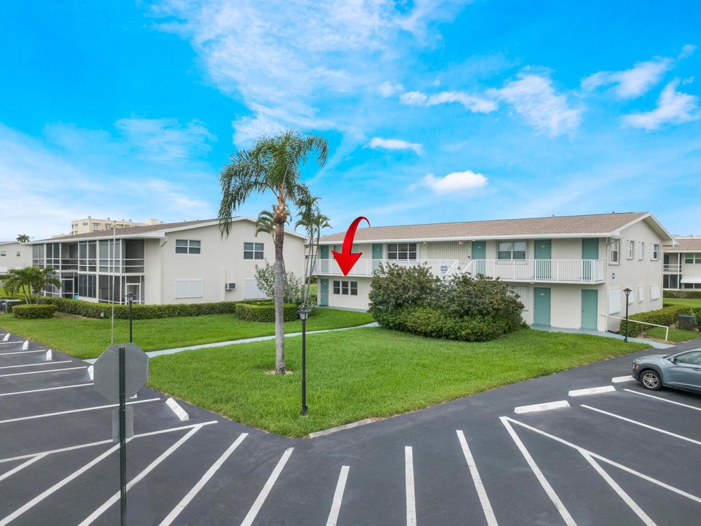 Photo of 700 Horizons W #109, Boynton Beach, FL 33435 (MLS # R11080220)