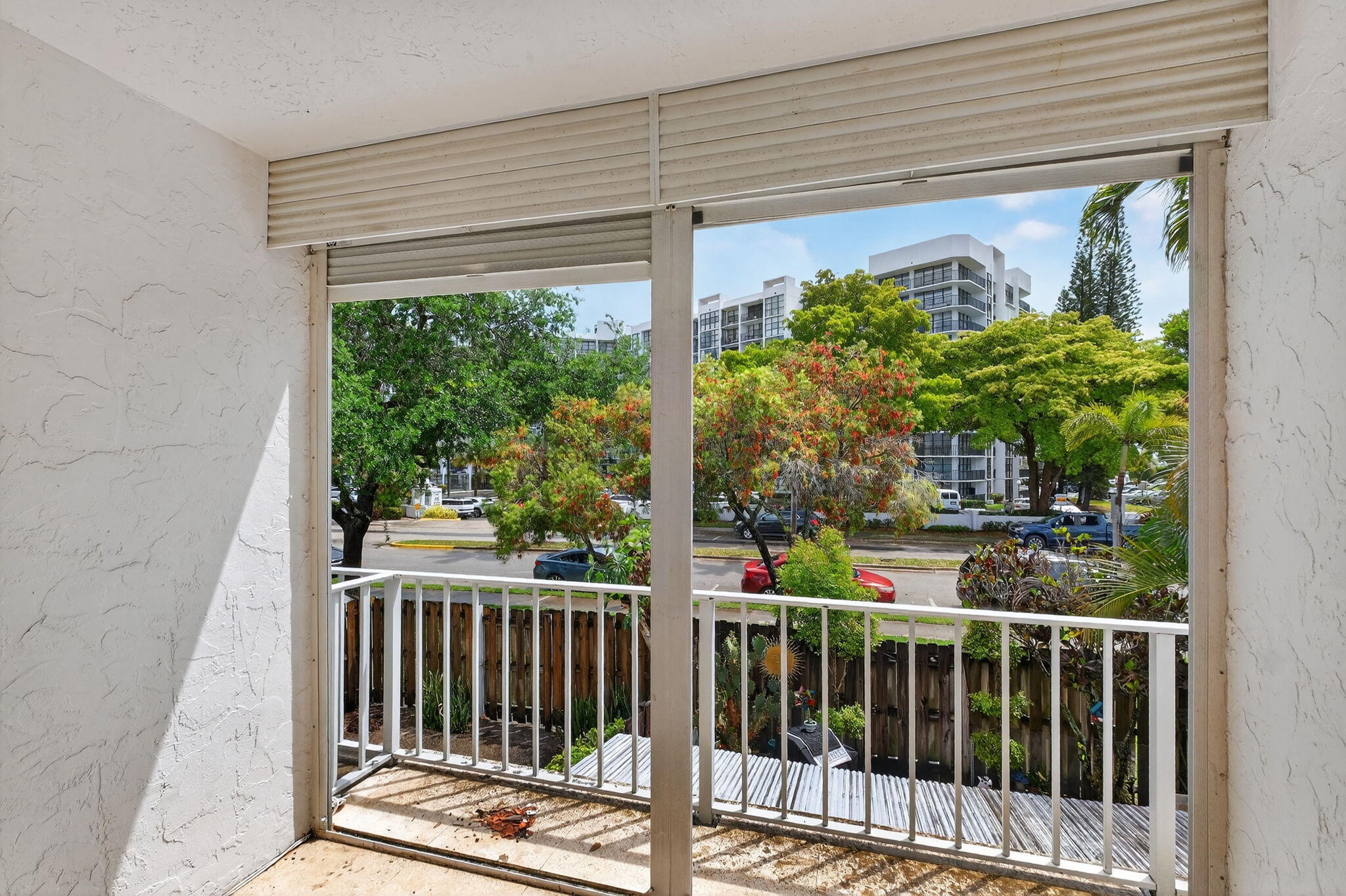 TOWNHOUSES OF VENETIAN PARK - Residential