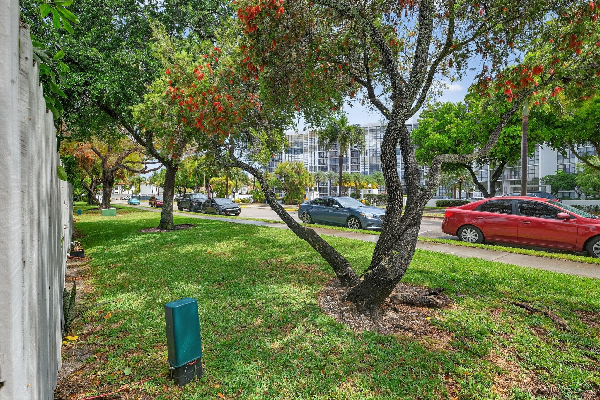TOWNHOUSES OF VENETIAN PARK - Residential