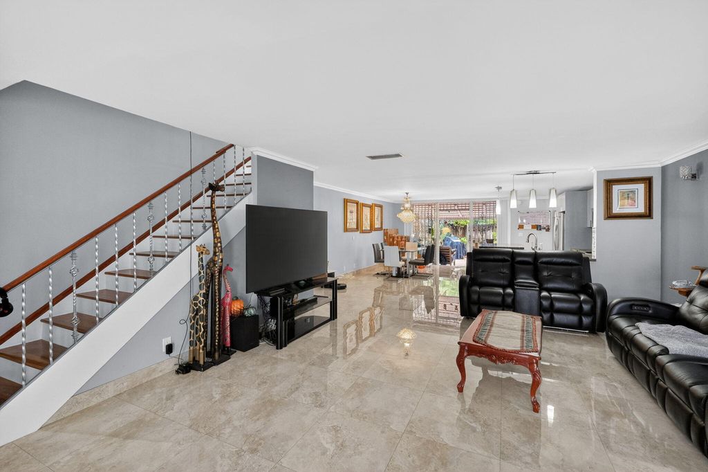 Photo of 928 NE 27th Avenue, Hallandale Beach, FL 33009 (MLS # B26011543)