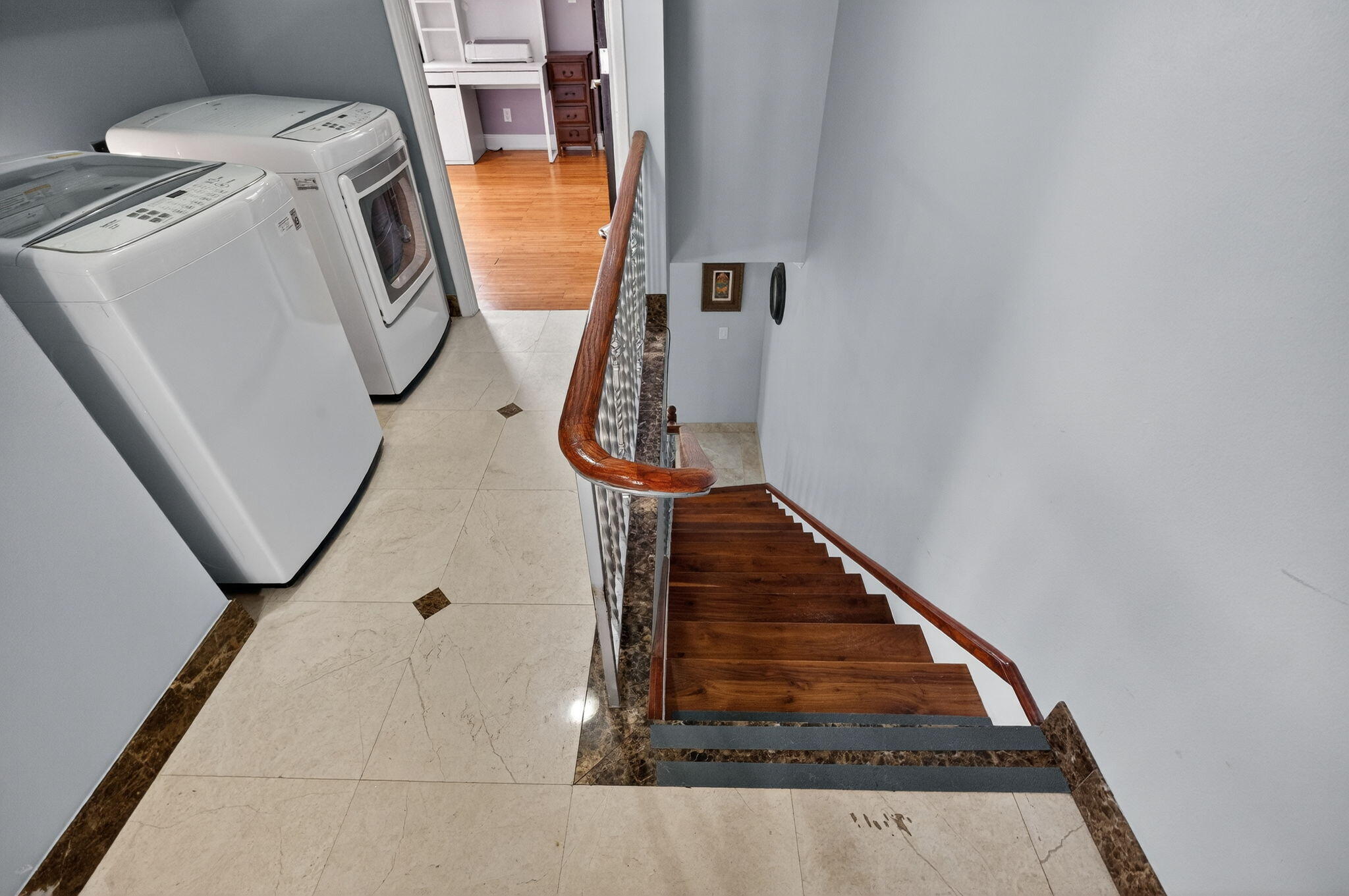 TOWNHOUSES OF VENETIAN PARK - Residential