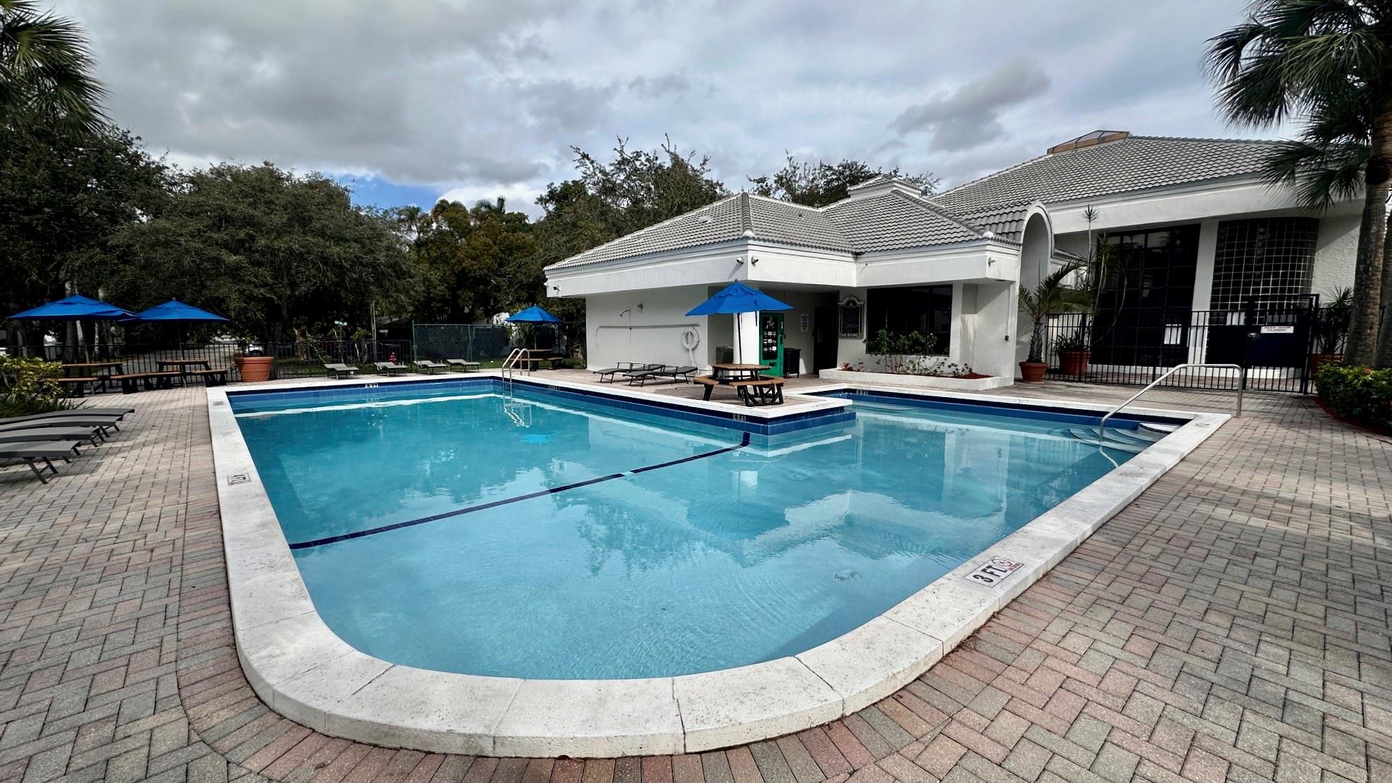 MARINA OAKS CONDO - Residential