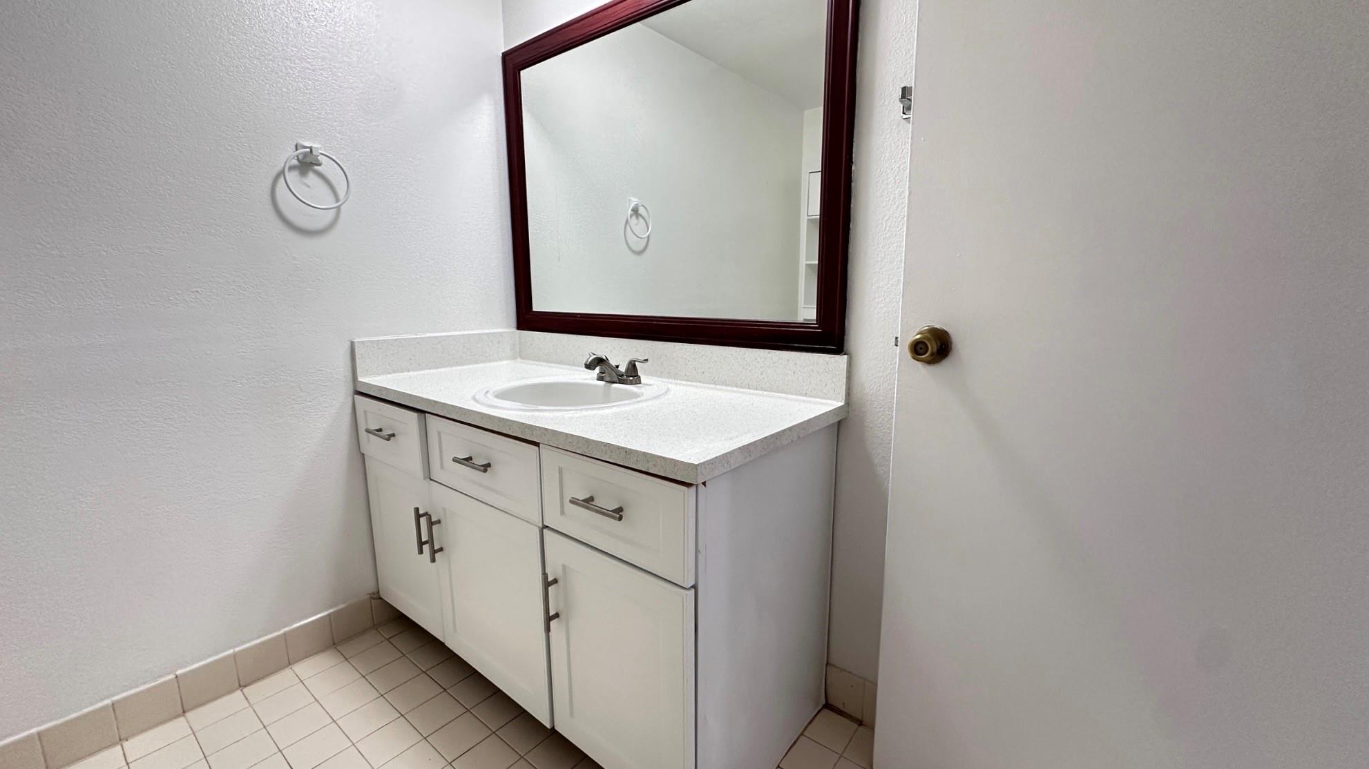 MARINA OAKS CONDO - Residential