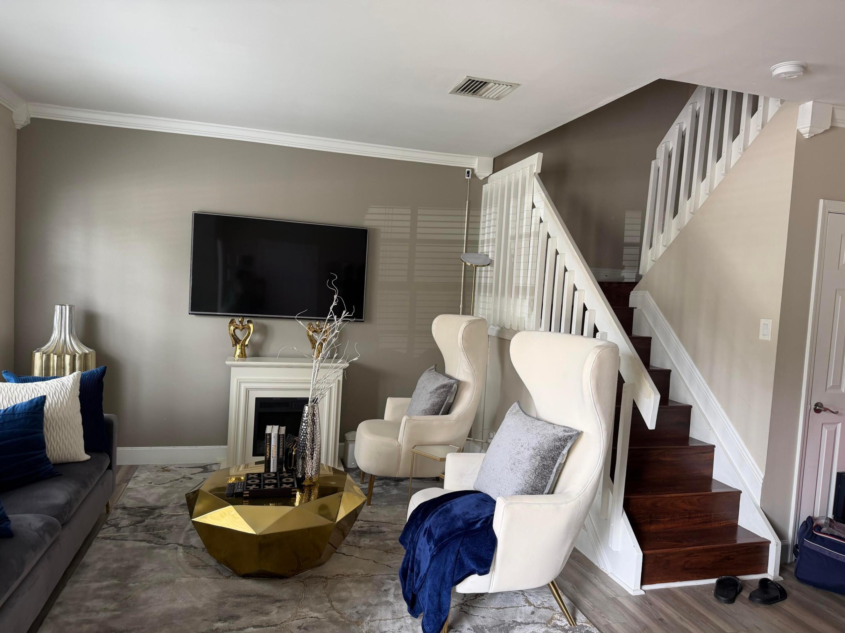 9541 Bradshaw Lane