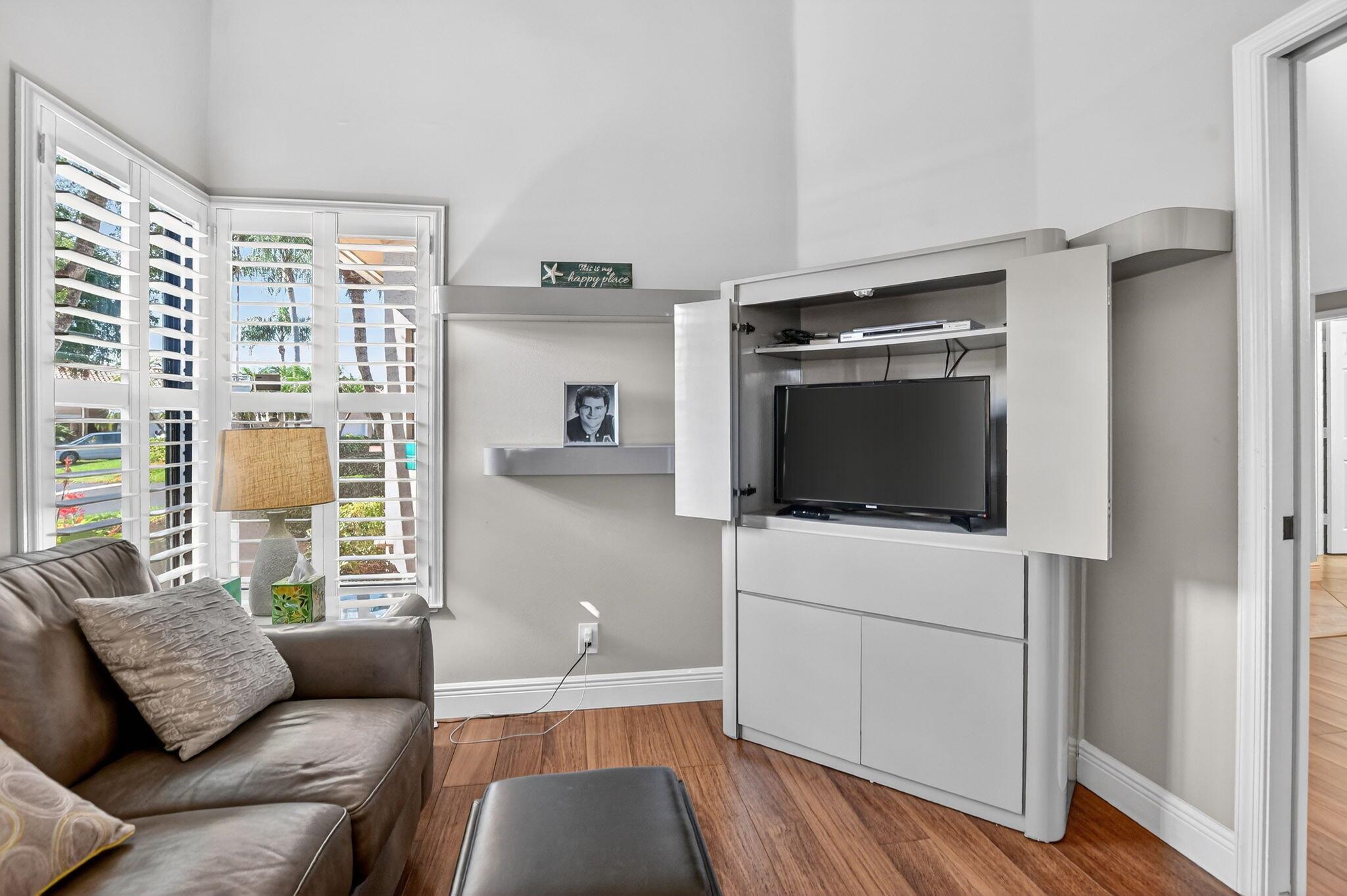 MERIDIANA AT BOCA POINTE - Residential