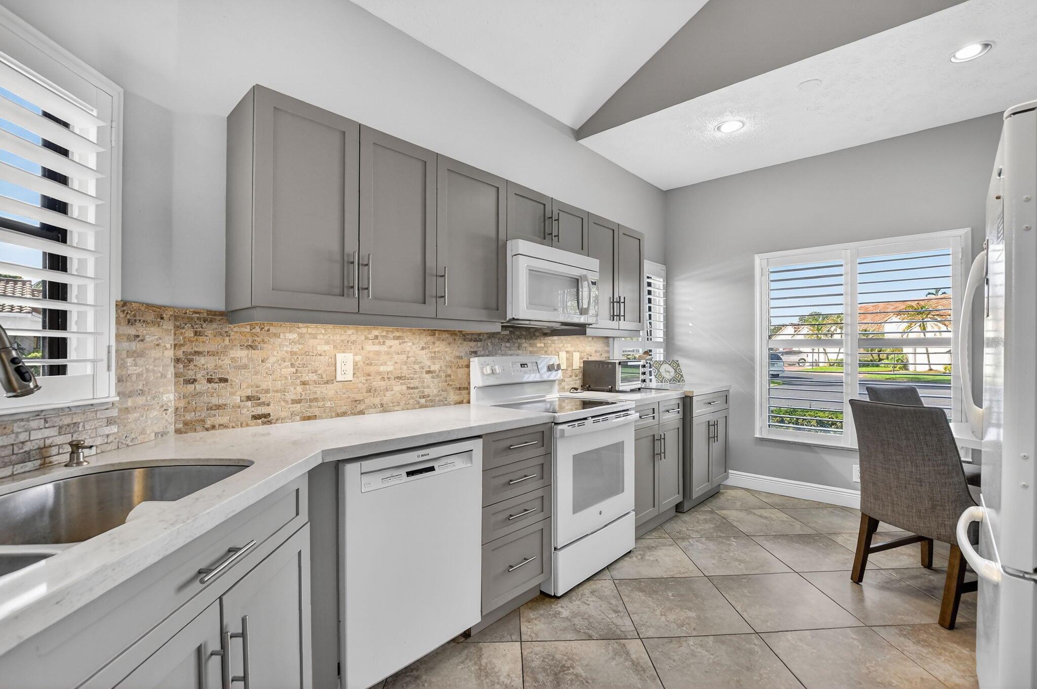 MERIDIANA AT BOCA POINTE - Residential