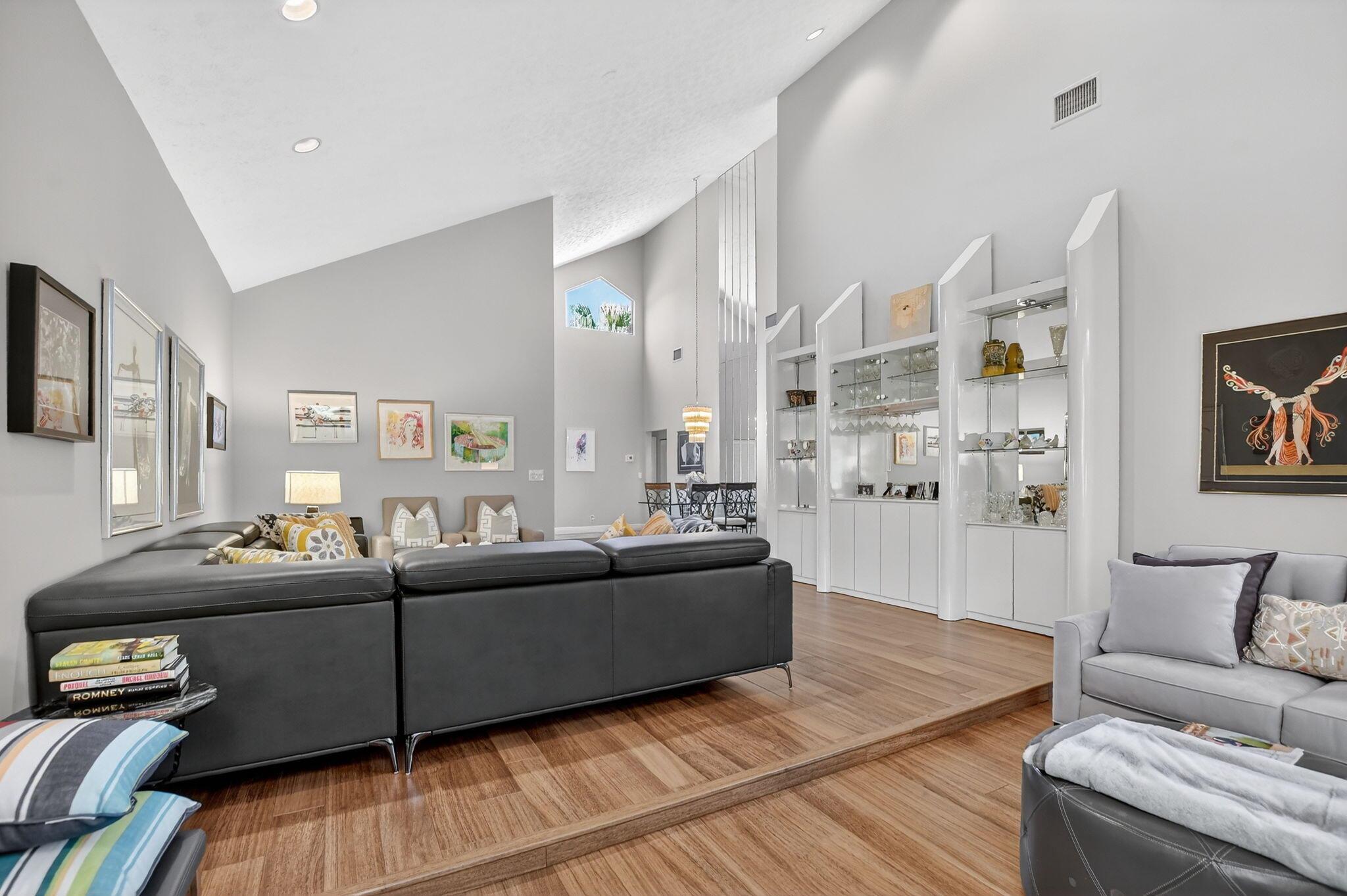 MERIDIANA AT BOCA POINTE - Residential