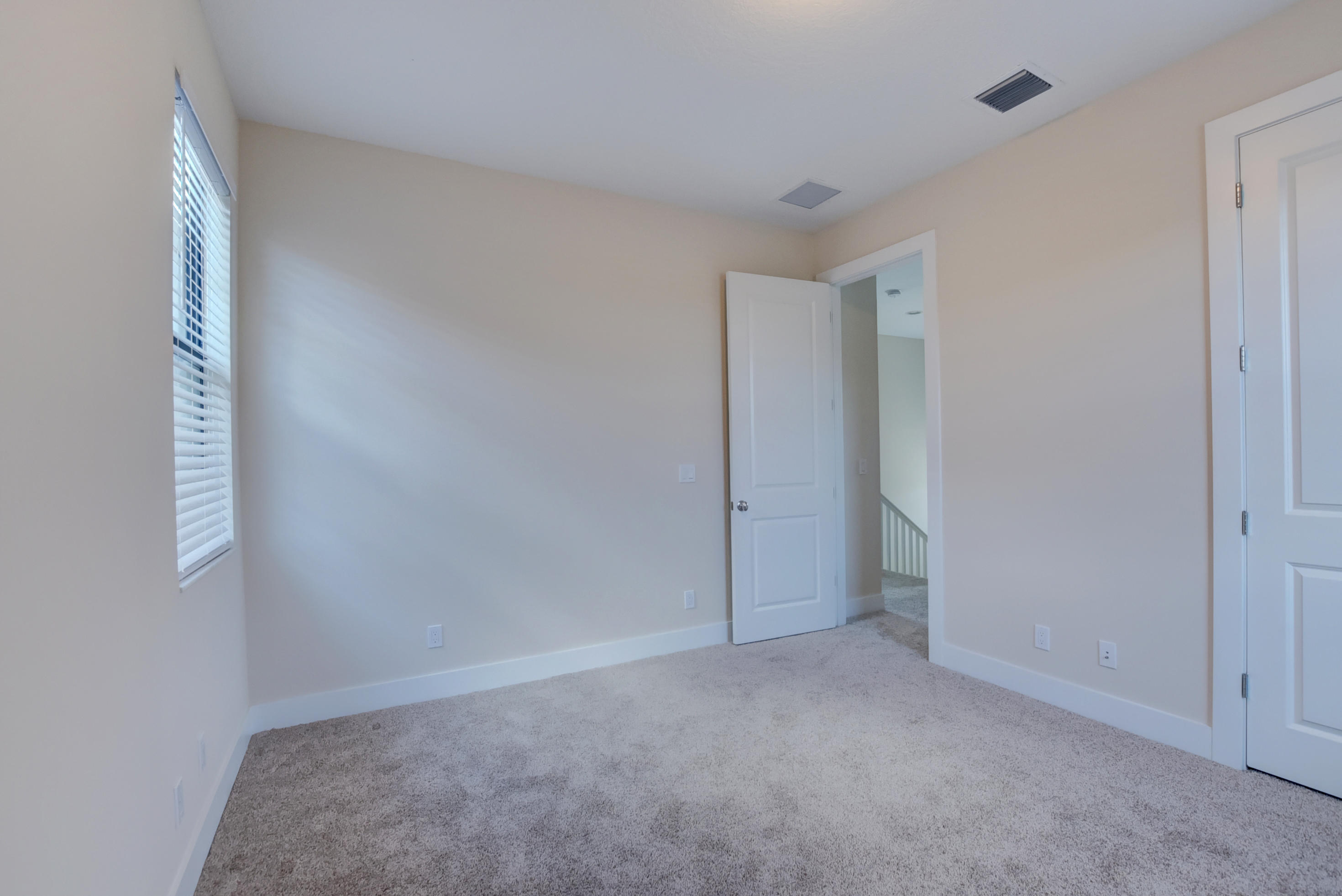 ALTON NEIGHBORHOOD - Residential Lease