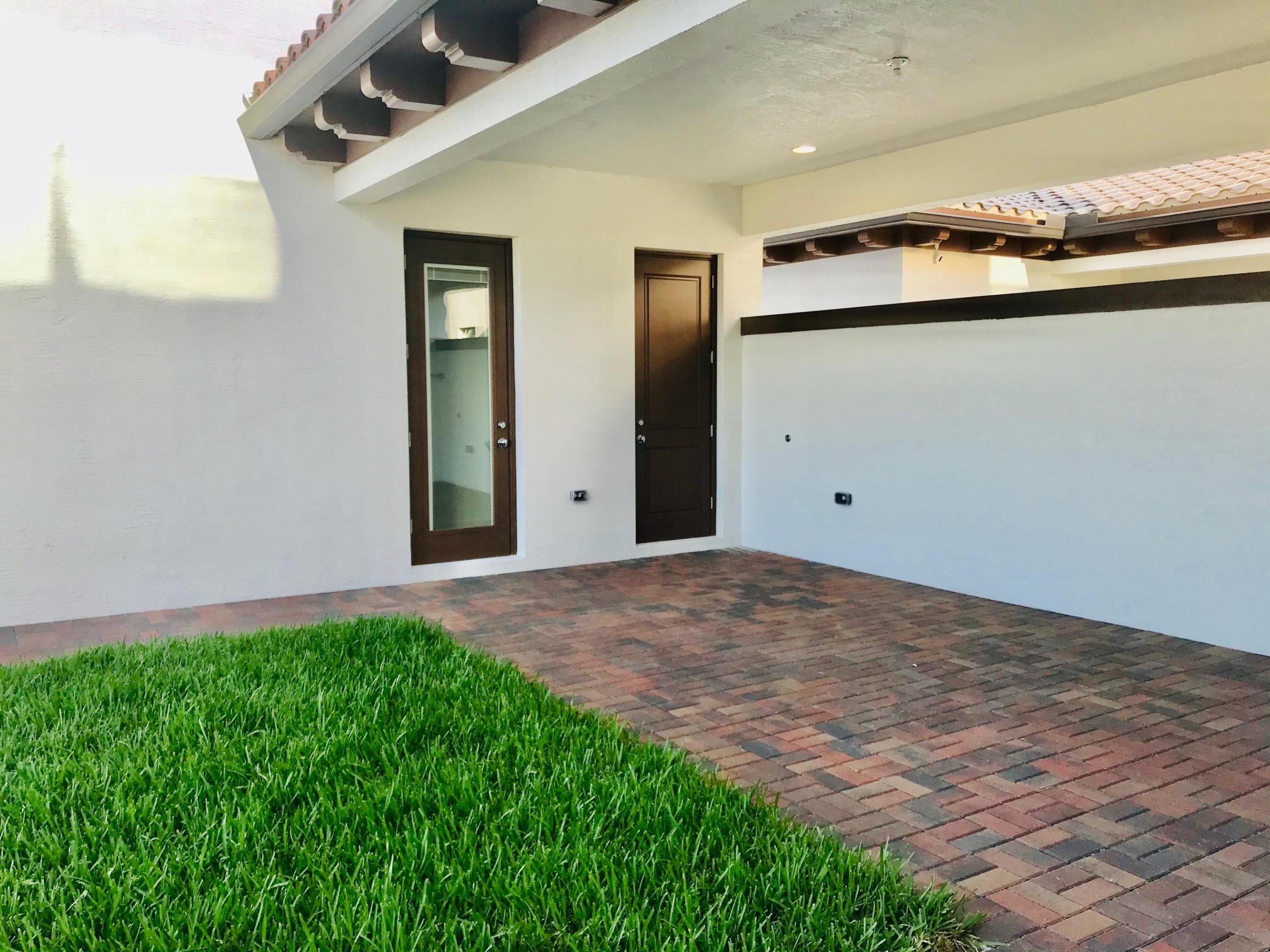 ALTON NEIGHBORHOOD - Residential Lease