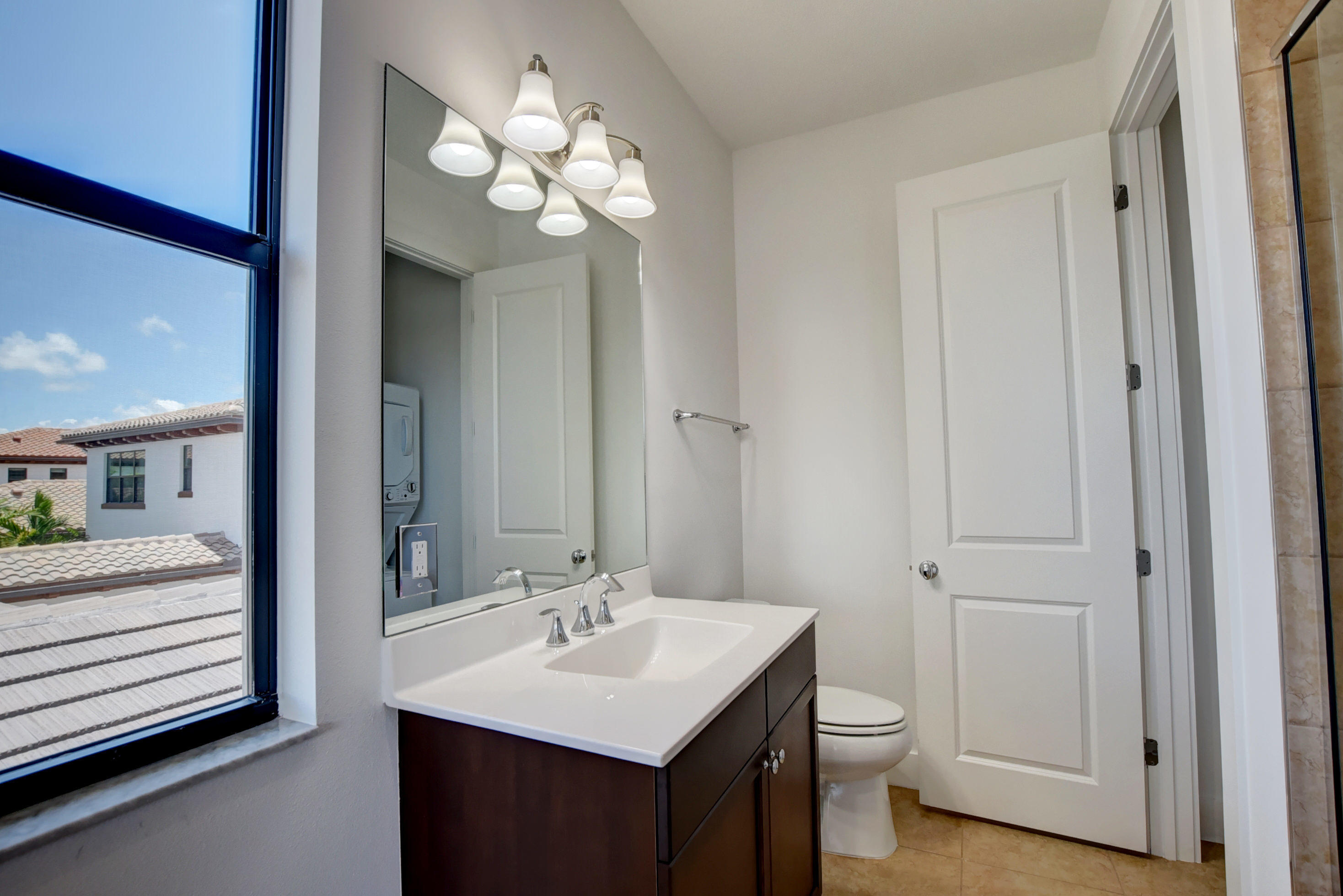 ALTON NEIGHBORHOOD - Residential Lease