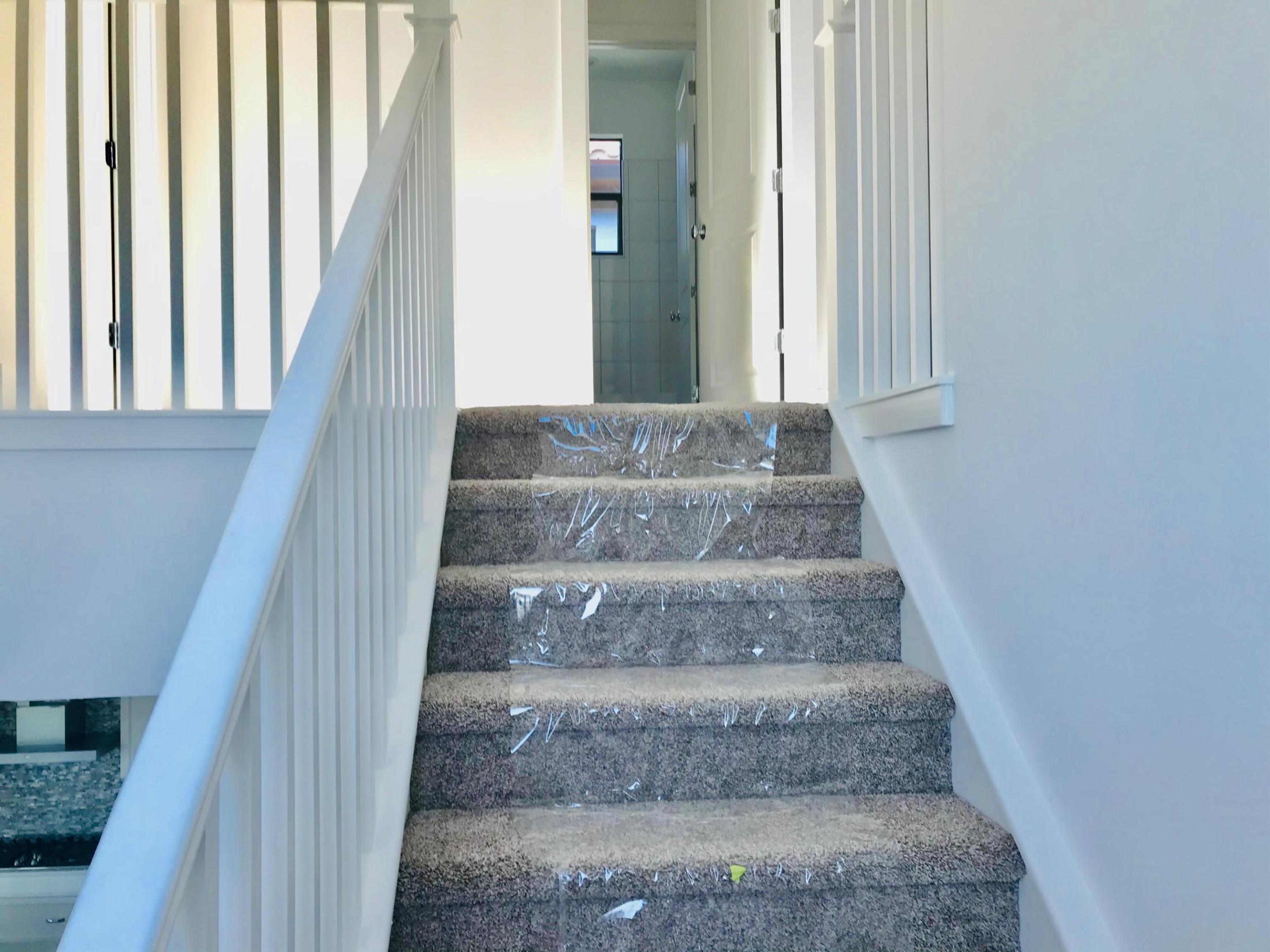 ALTON NEIGHBORHOOD - Residential Lease