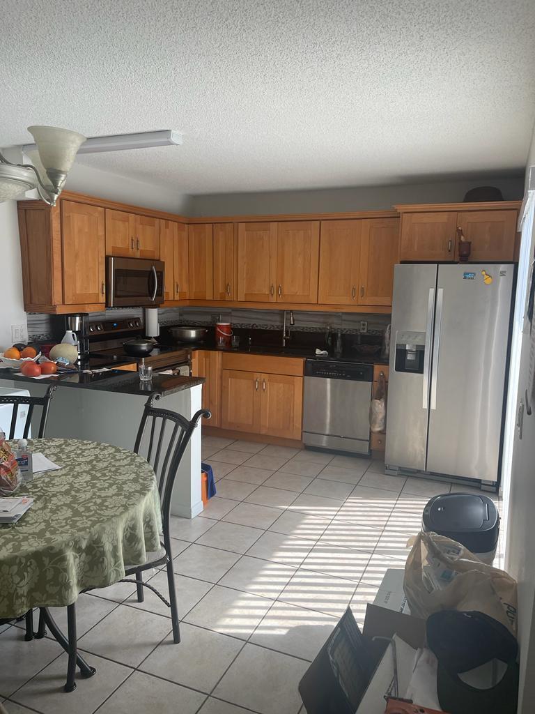 LAKEWOOD - Residential