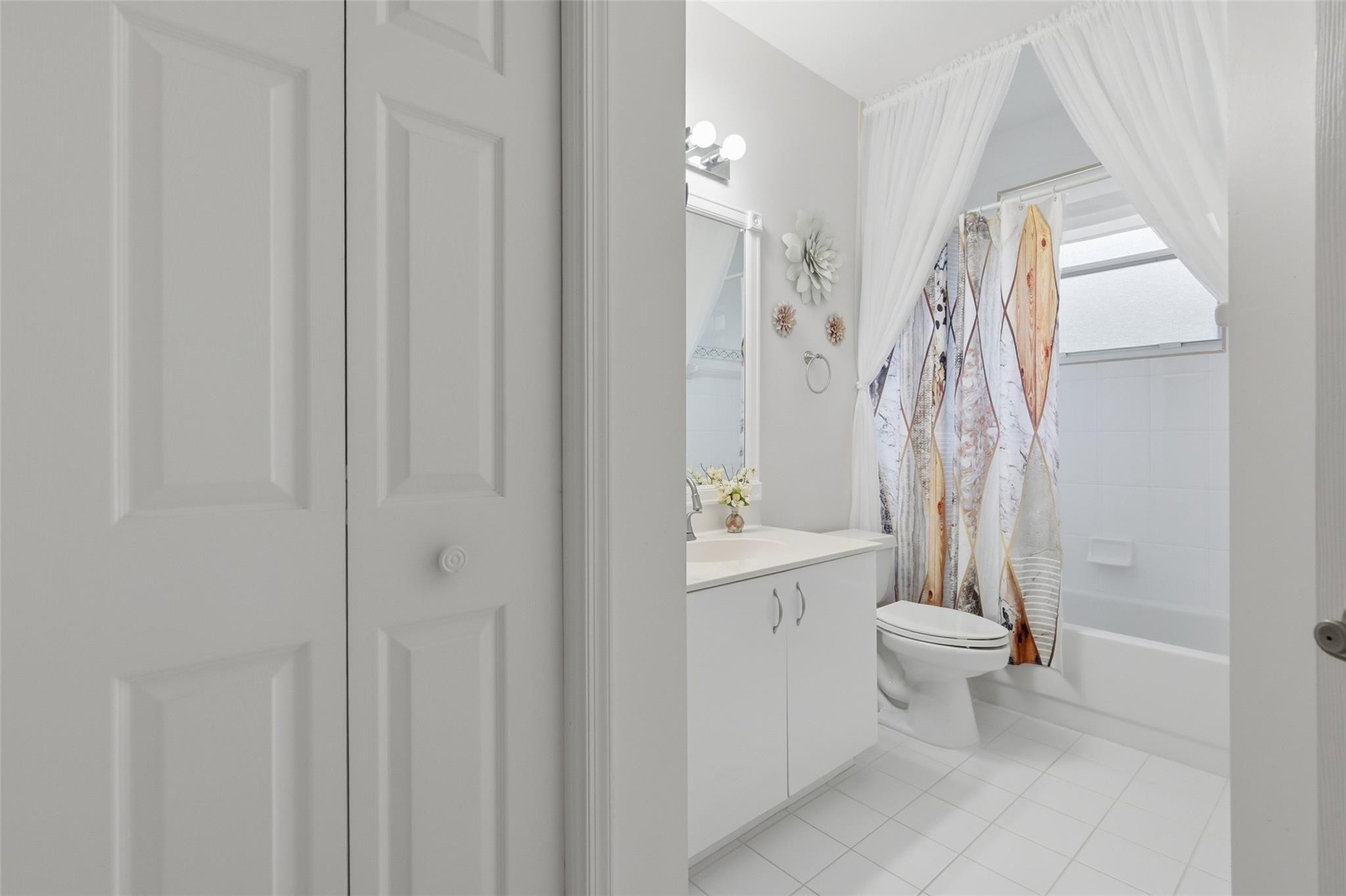 The Isles 145-36 B - Residential