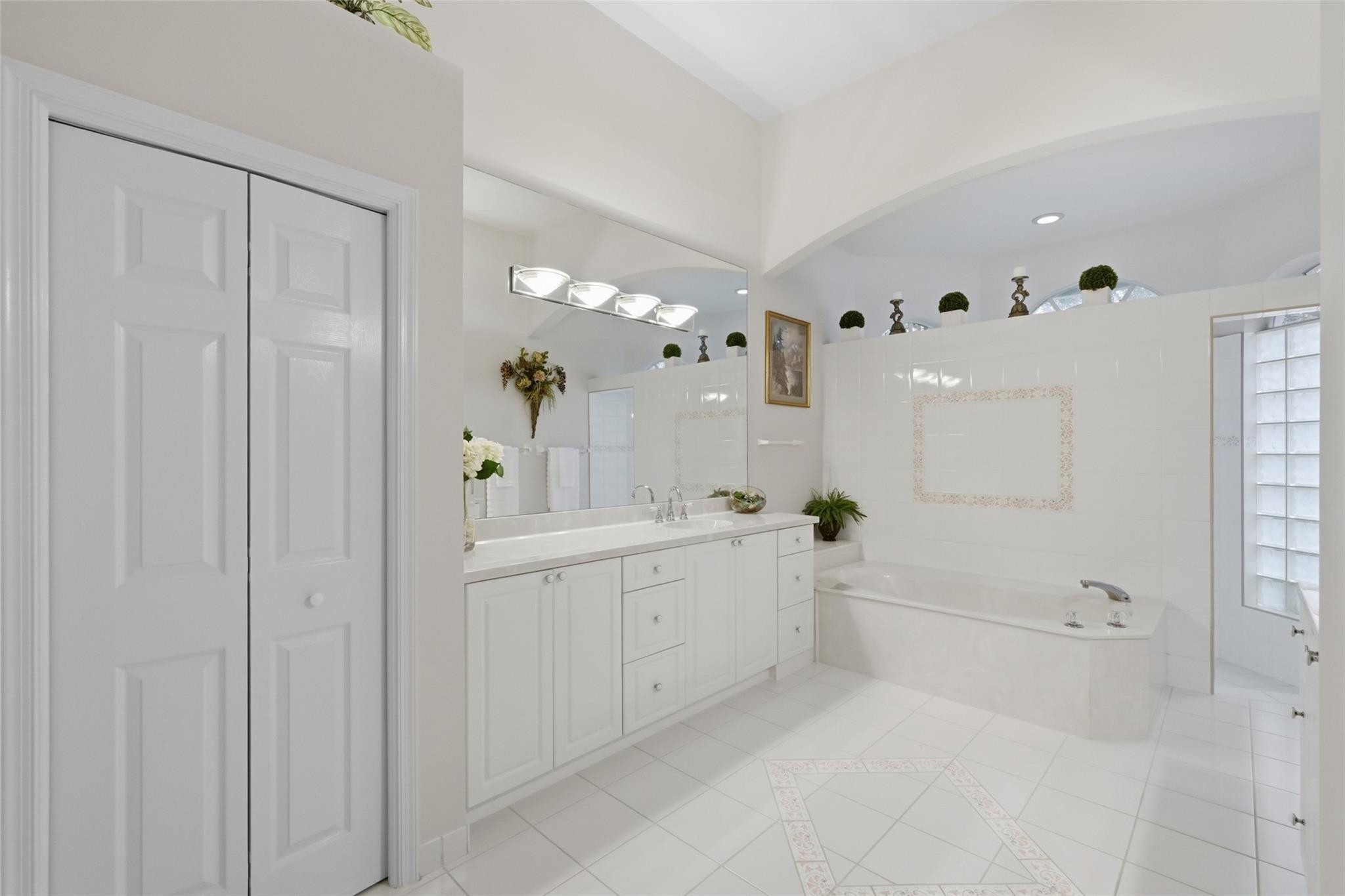 The Isles 145-36 B - Residential