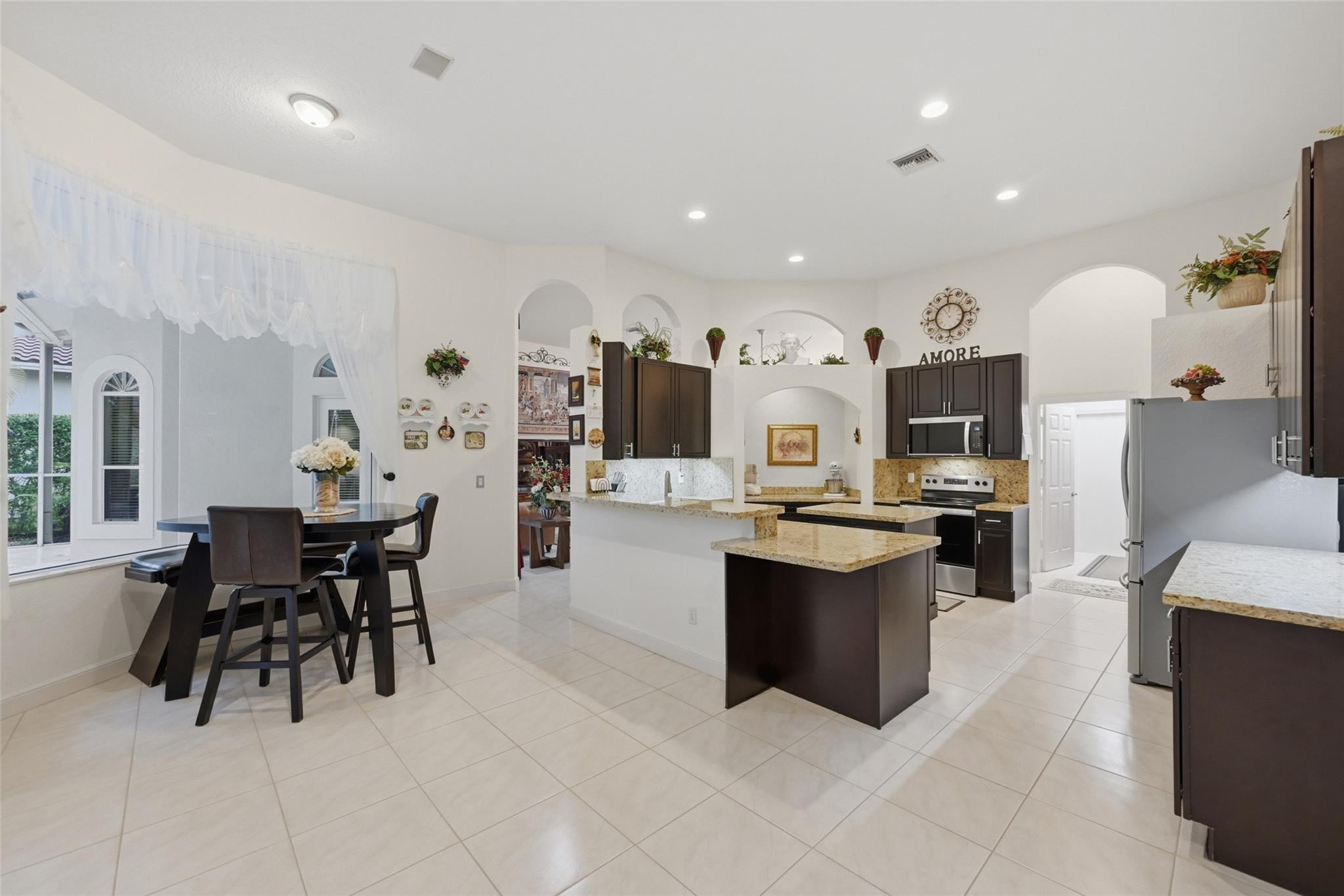 The Isles 145-36 B - Residential