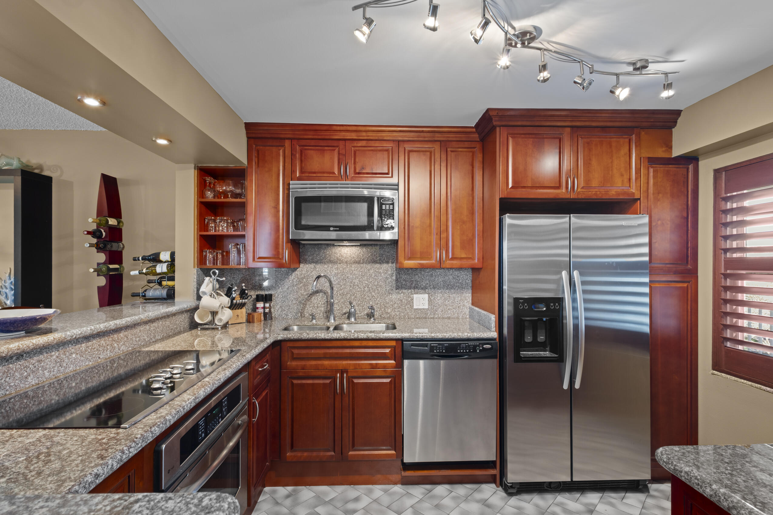 NO 113 PALM-AIRE COUNTRY CLUB - Residential