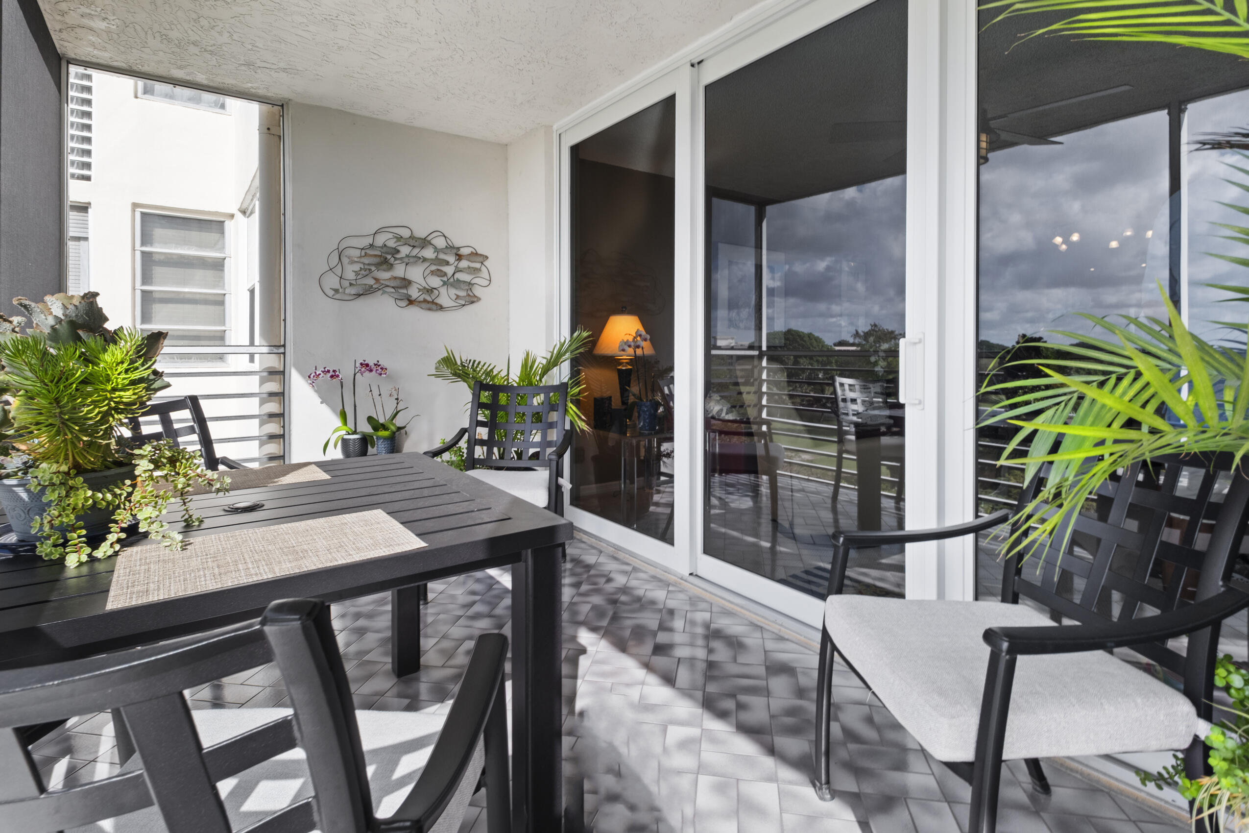 NO 113 PALM-AIRE COUNTRY CLUB - Residential