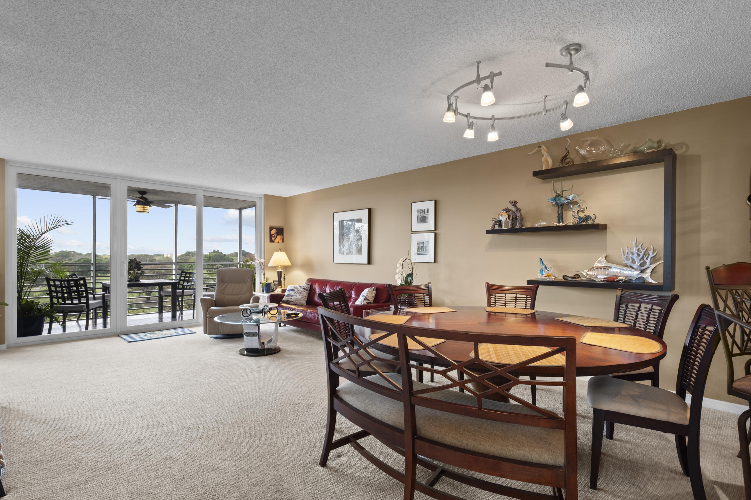 NO 113 PALM-AIRE COUNTRY CLUB - Residential