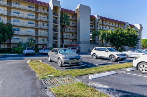 A home in Lake Worth