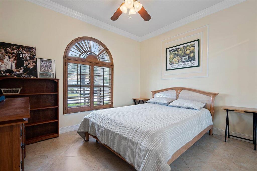 Military Trail to Pipers Glen Blvd - W to Starligh - Residential