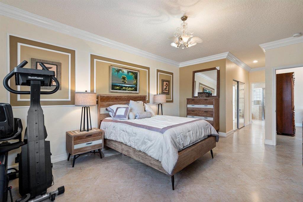 Military Trail to Pipers Glen Blvd - W to Starligh - Residential