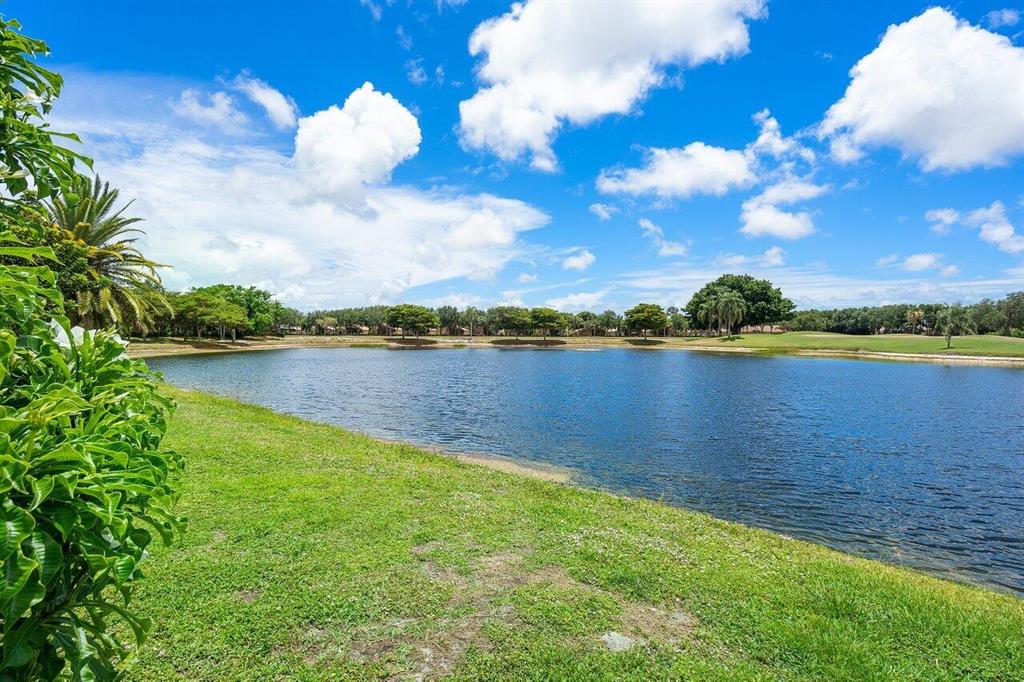 Military Trail to Pipers Glen Blvd - W to Starligh - Residential