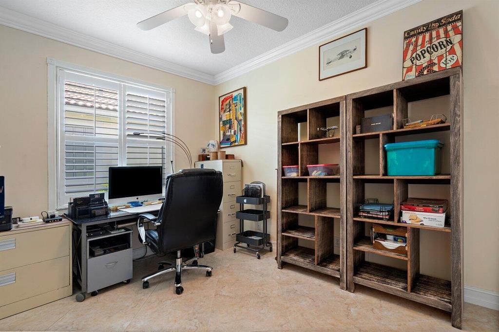 Military Trail to Pipers Glen Blvd - W to Starligh - Residential