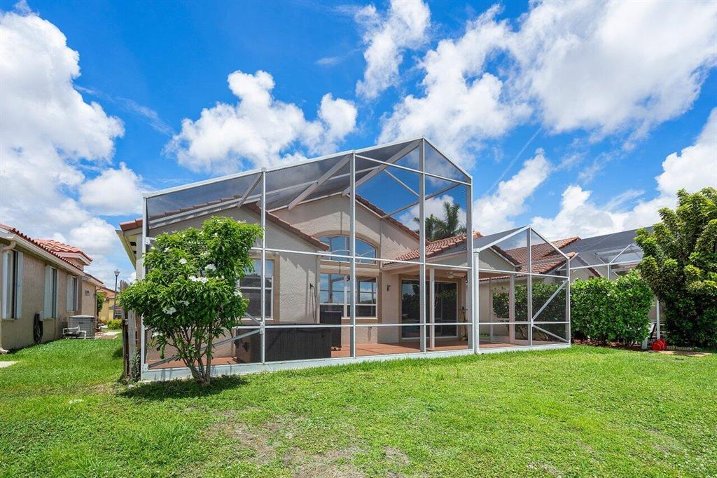 Military Trail to Pipers Glen Blvd - W to Starligh - Residential