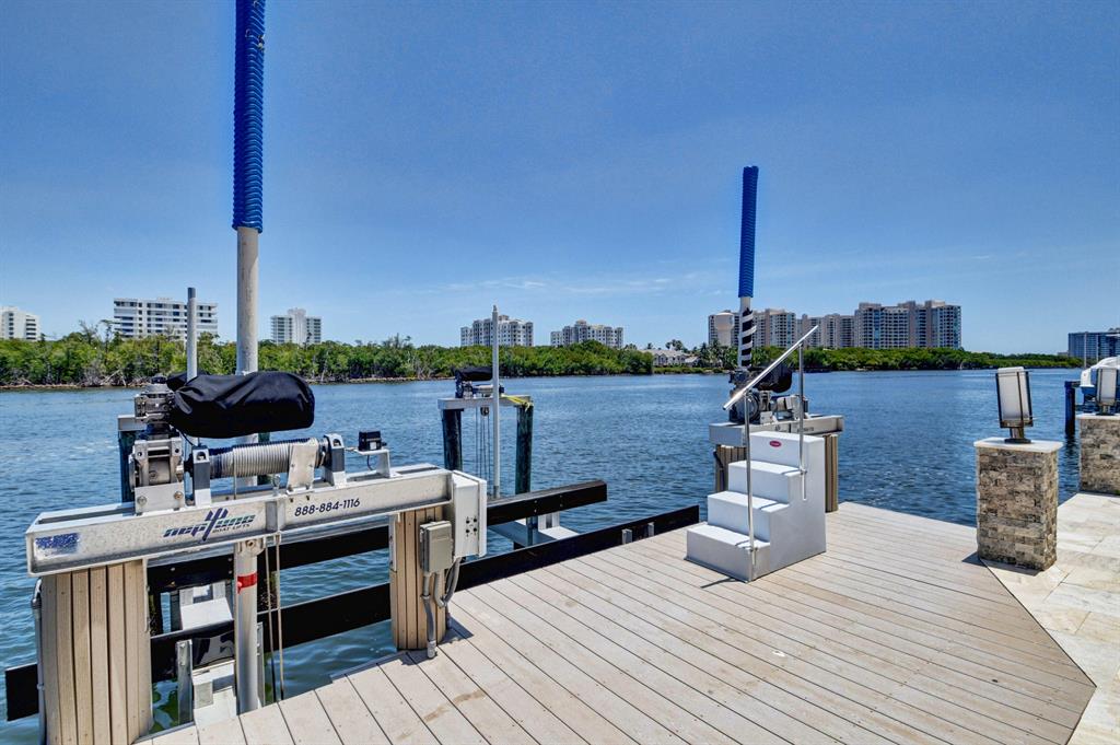 BOCA HARBOUR ISLAND SEC - Residential