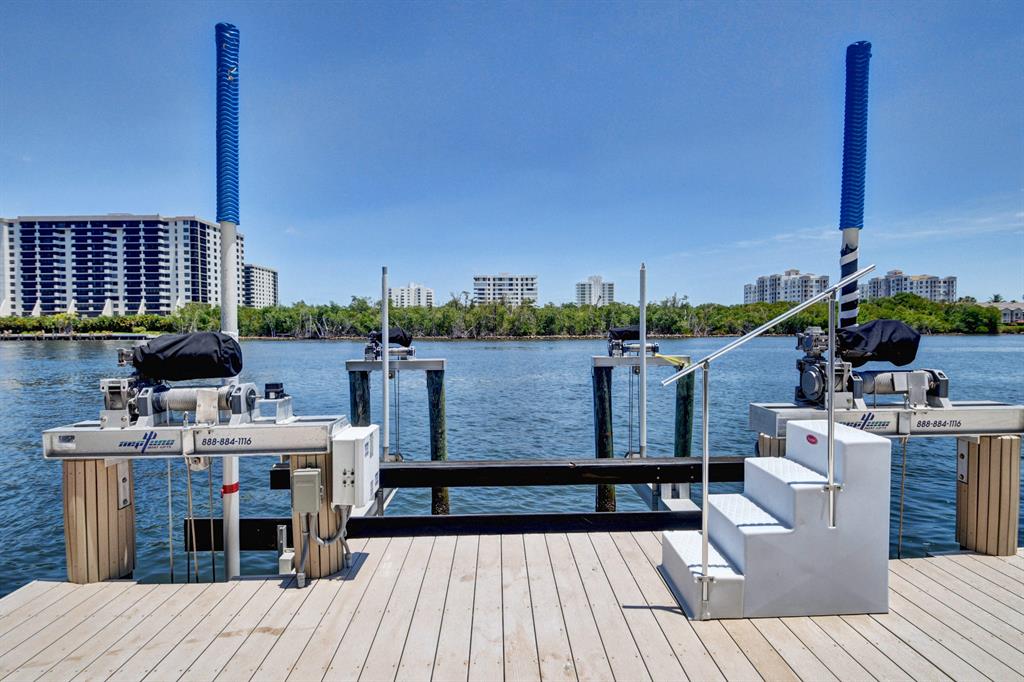 BOCA HARBOUR ISLAND SEC - Residential