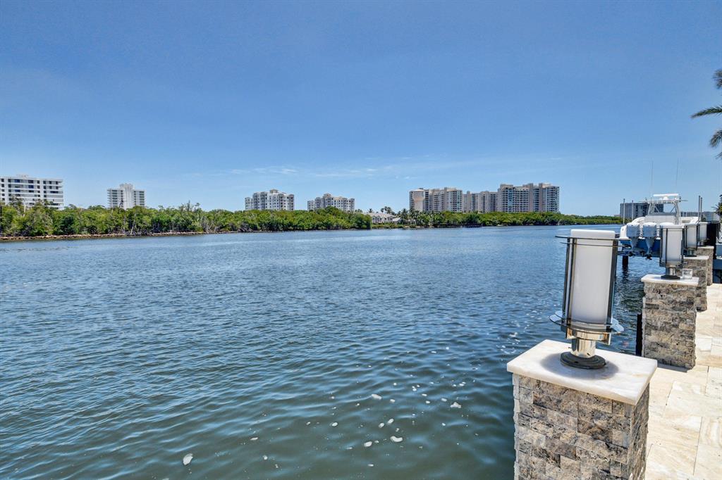 BOCA HARBOUR ISLAND SEC - Residential