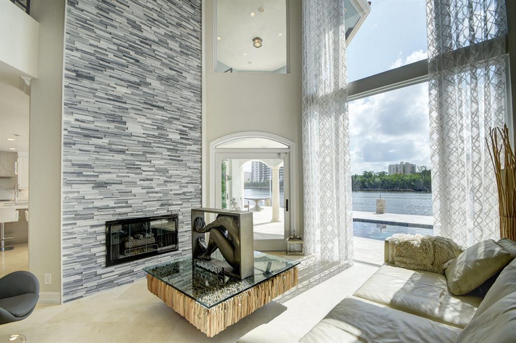 BOCA HARBOUR ISLAND SEC - Residential