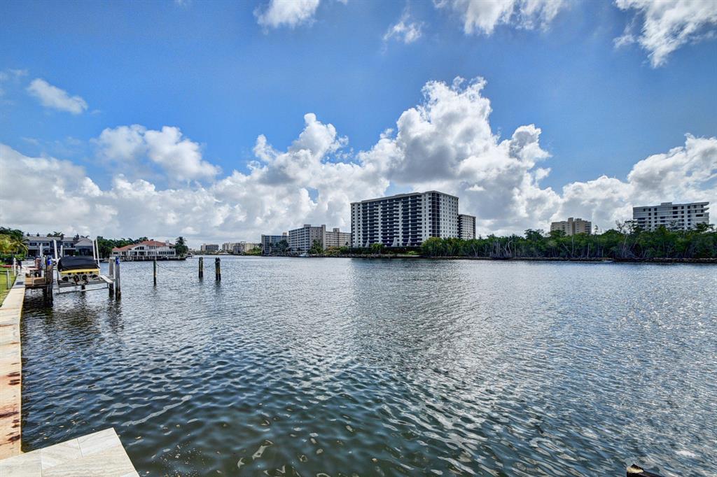 BOCA HARBOUR ISLAND SEC - Residential