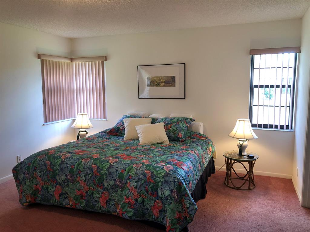 Whisper Walk Parkshore - Residential