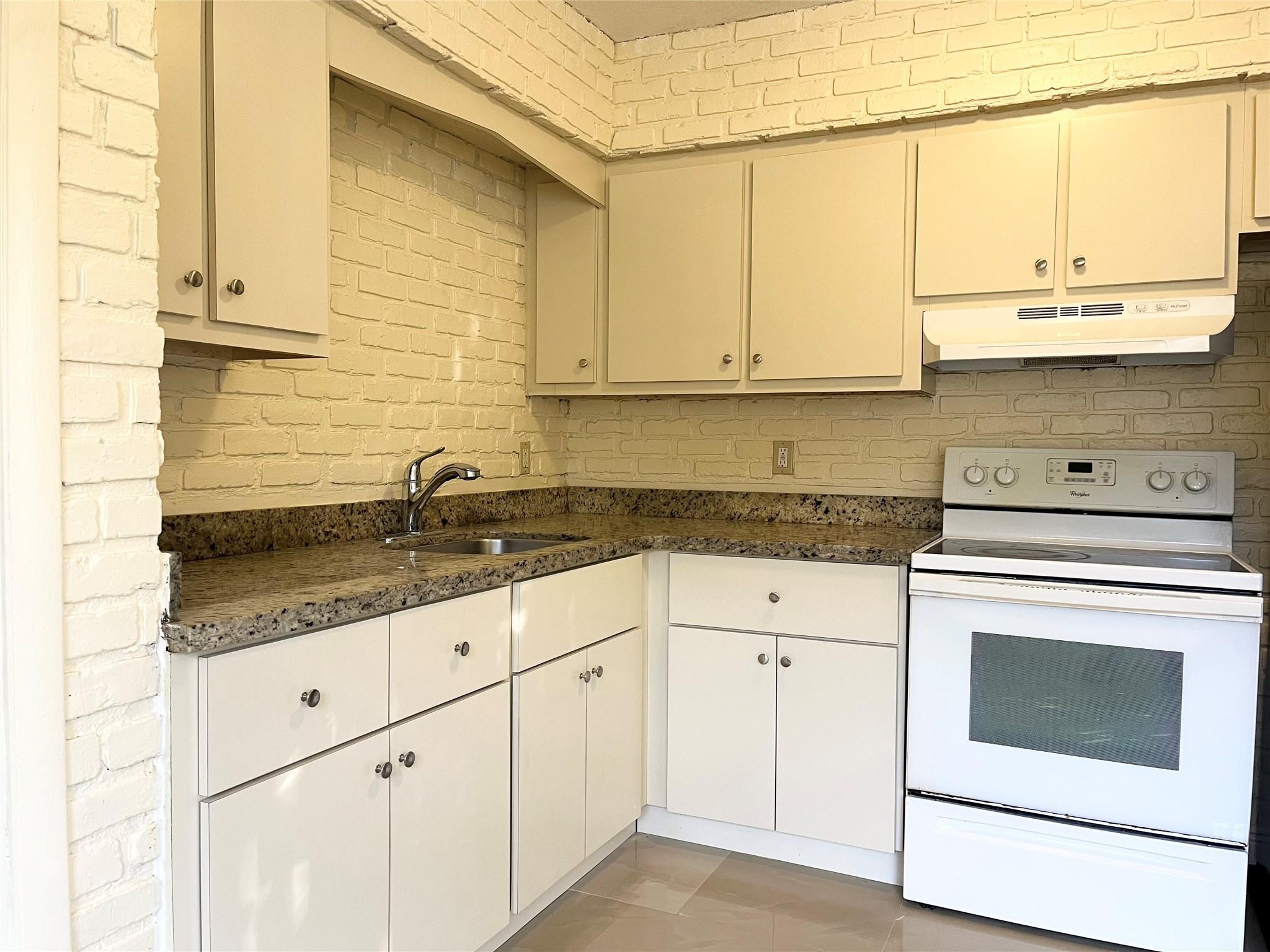 FERN SUB NO ONE - Residential Lease