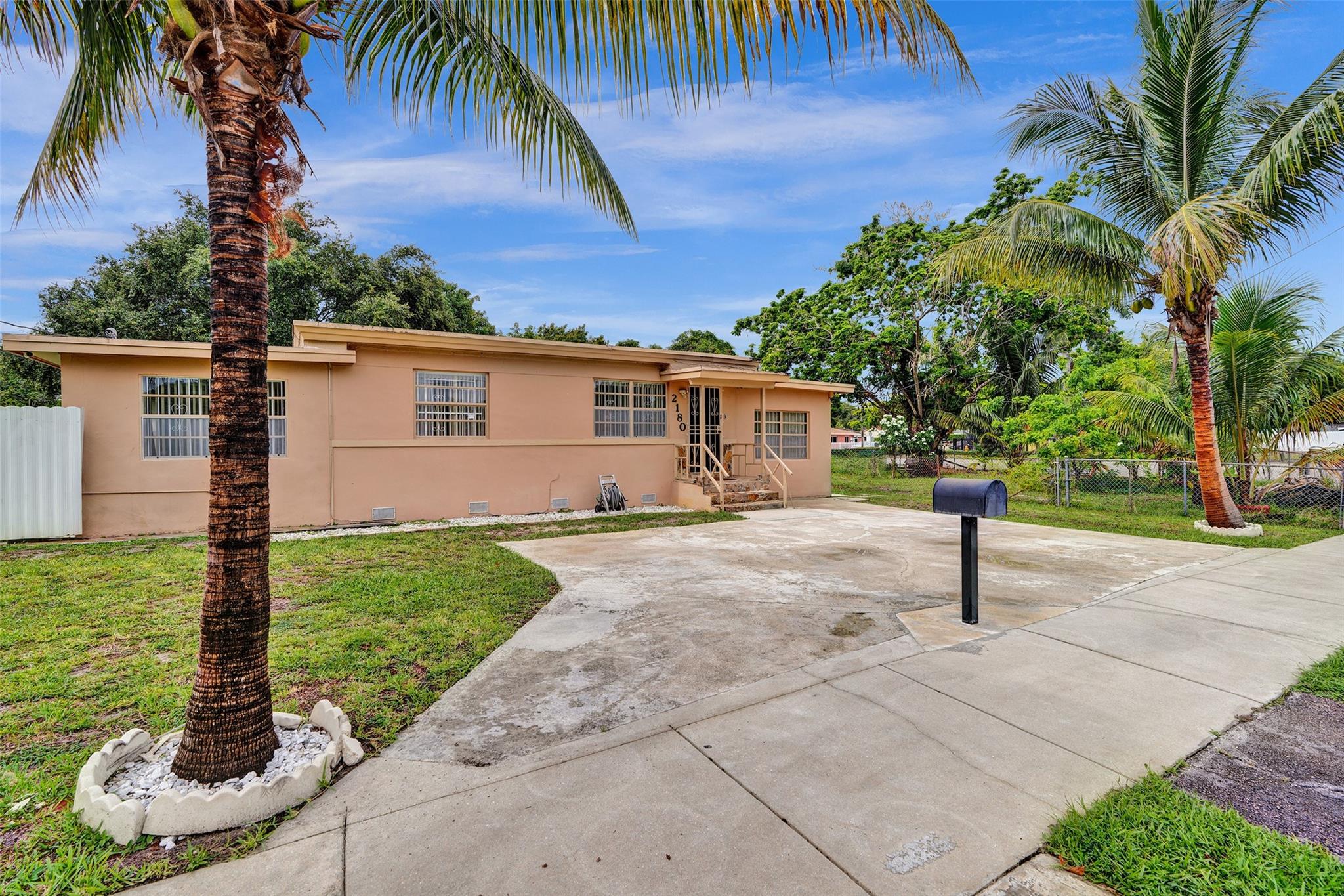 2180 NW 105th Ter
