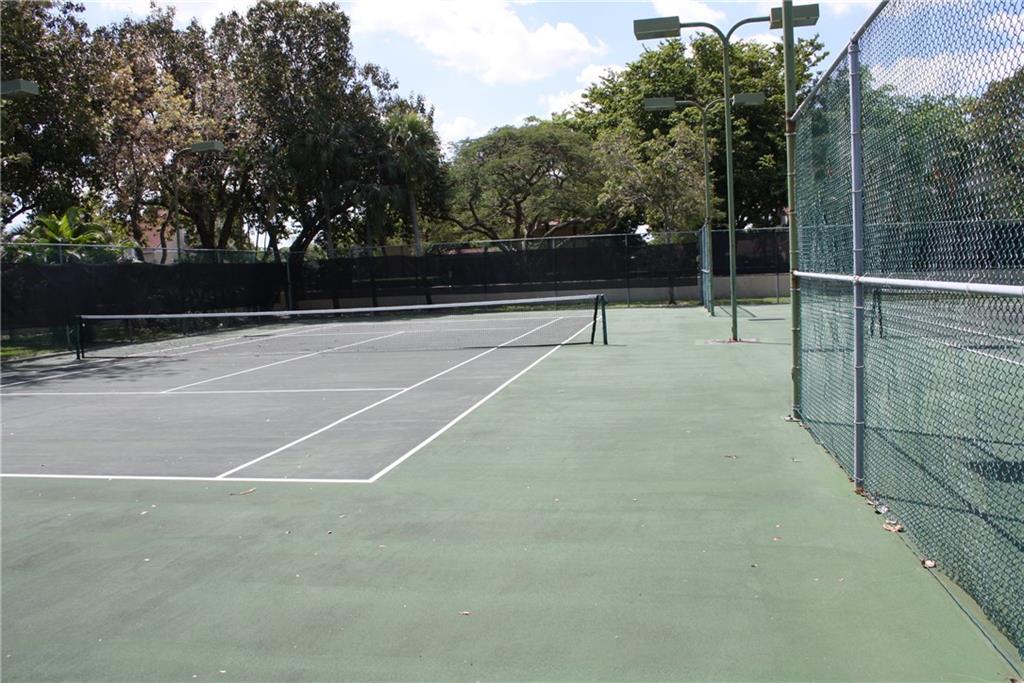 Gardens North #5 Condo - Residential Lease