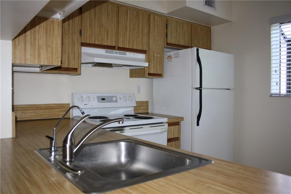 Gardens North #5 Condo - Residential Lease