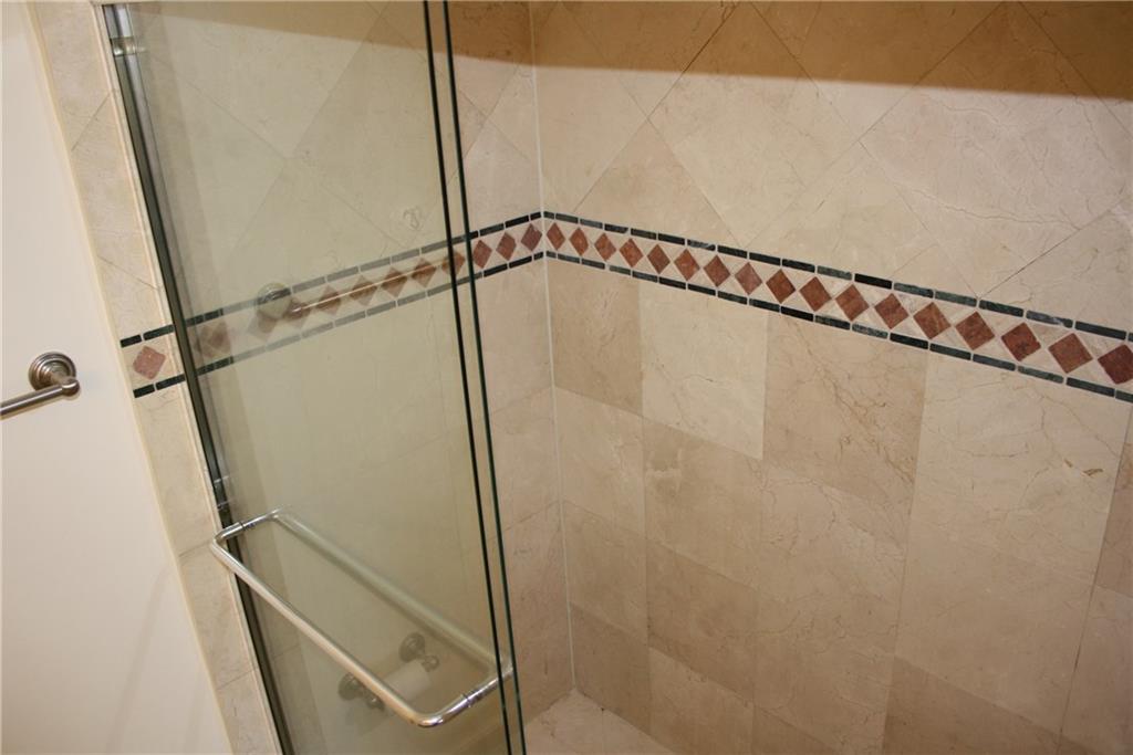 Gardens North #5 Condo - Residential Lease