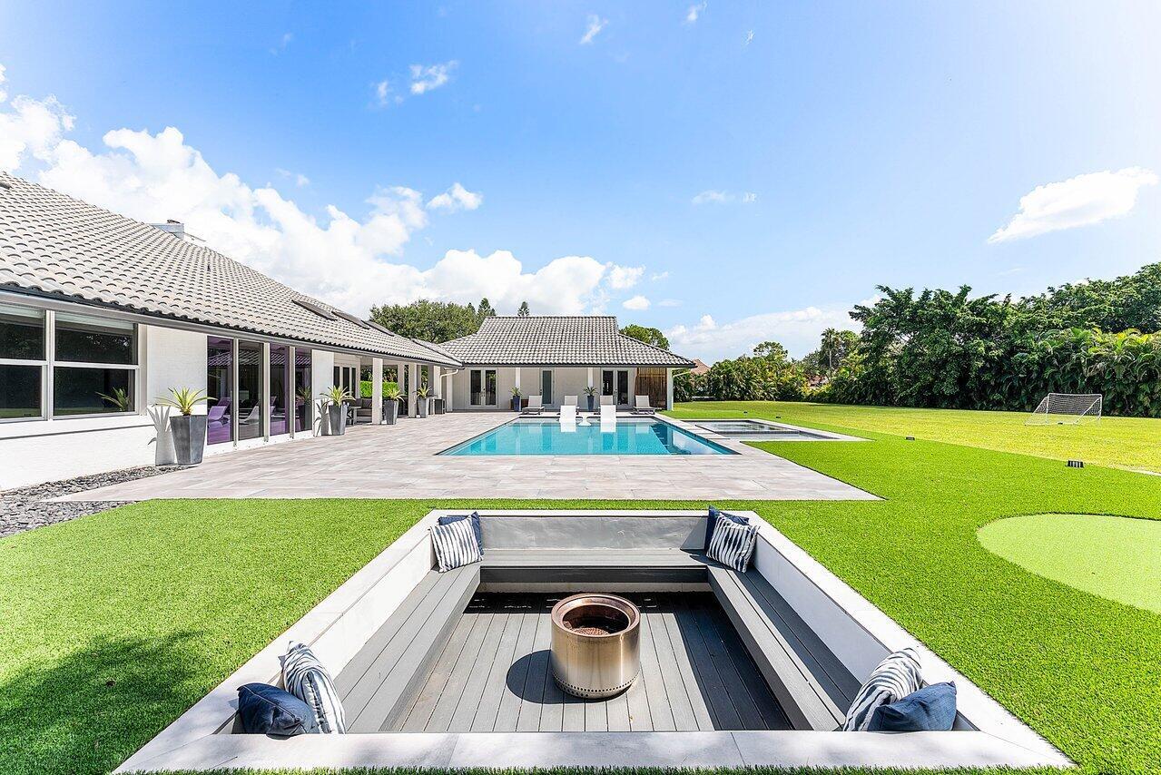 PADDOCK PARK 2 OF WELLING - Residential Lease