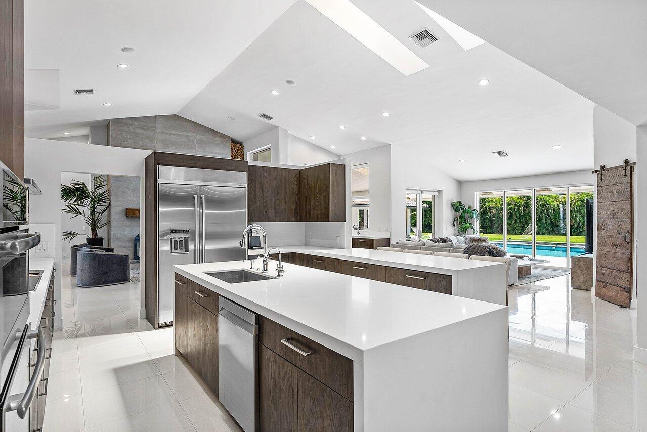 PADDOCK PARK 2 OF WELLING - Residential Lease