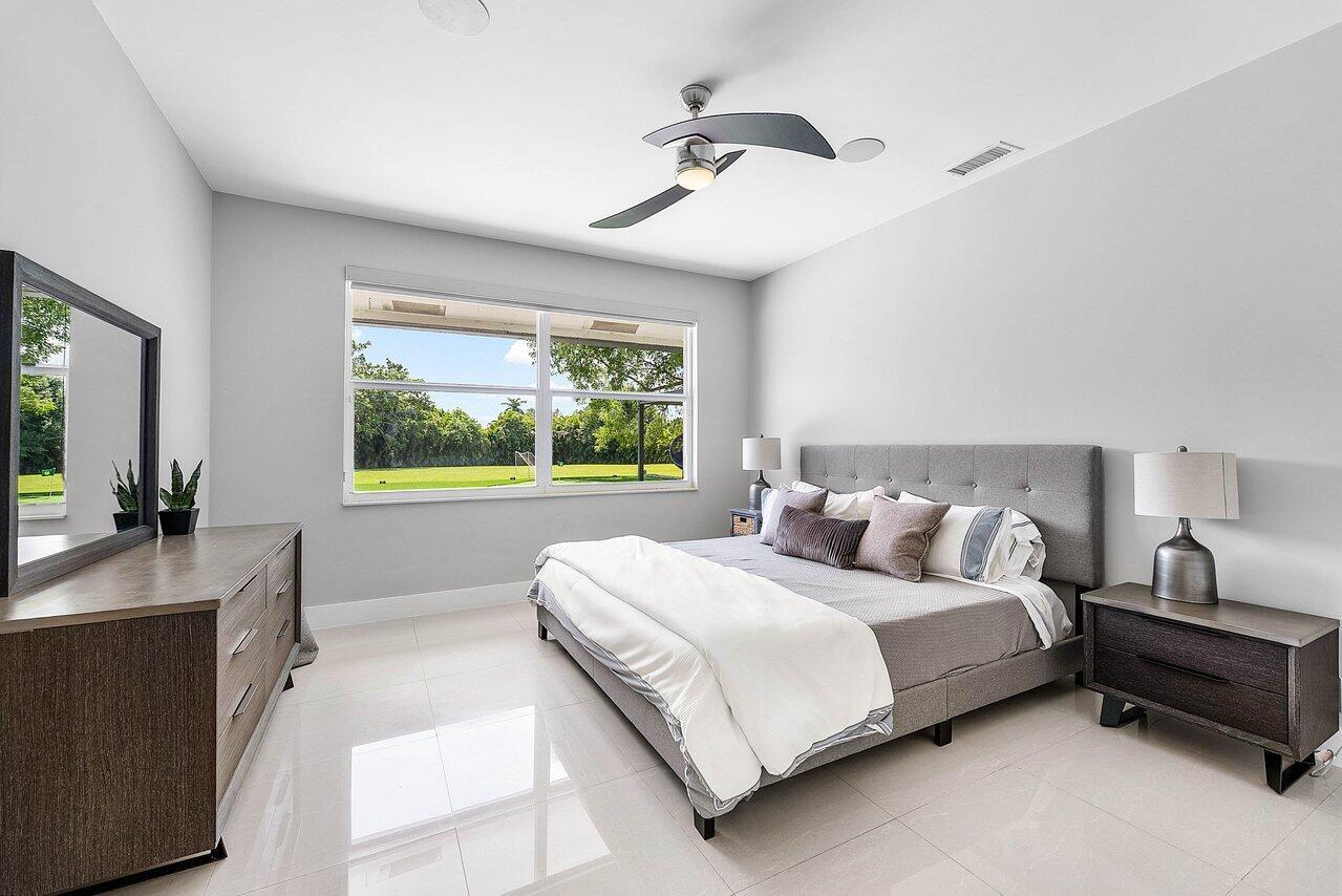 PADDOCK PARK 2 OF WELLING - Residential Lease